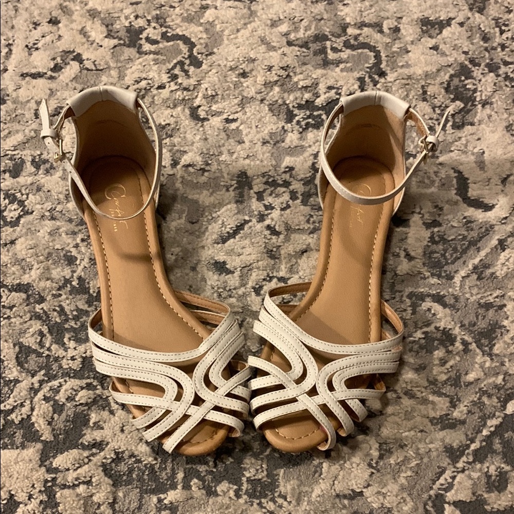 Elegant Cream and Tan Flat Sandals with Ankle Straps